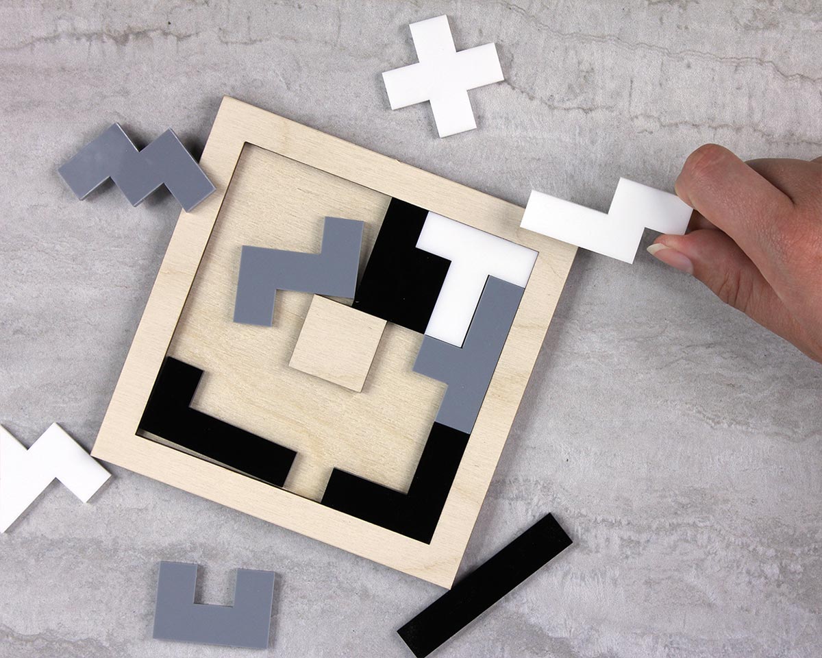 playing with square pentominos
